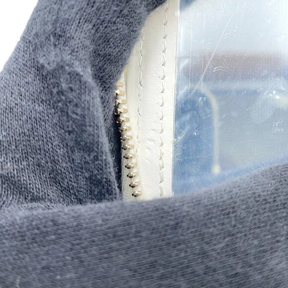 CHANEL Vanity ChainShoulder Bag Calfskin White - Picture 7 of 16